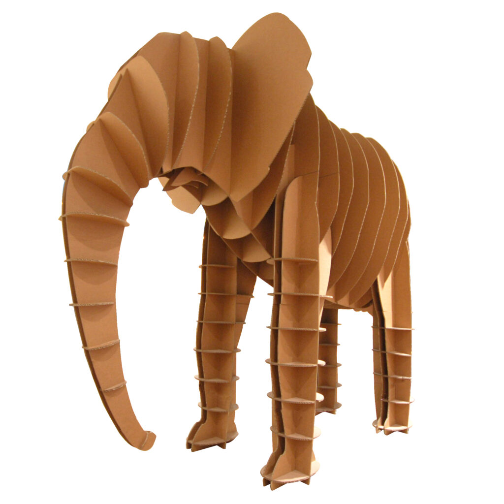 大理石。ゾウの背中の中にゾウ。さらにその中にもゾウ。計3